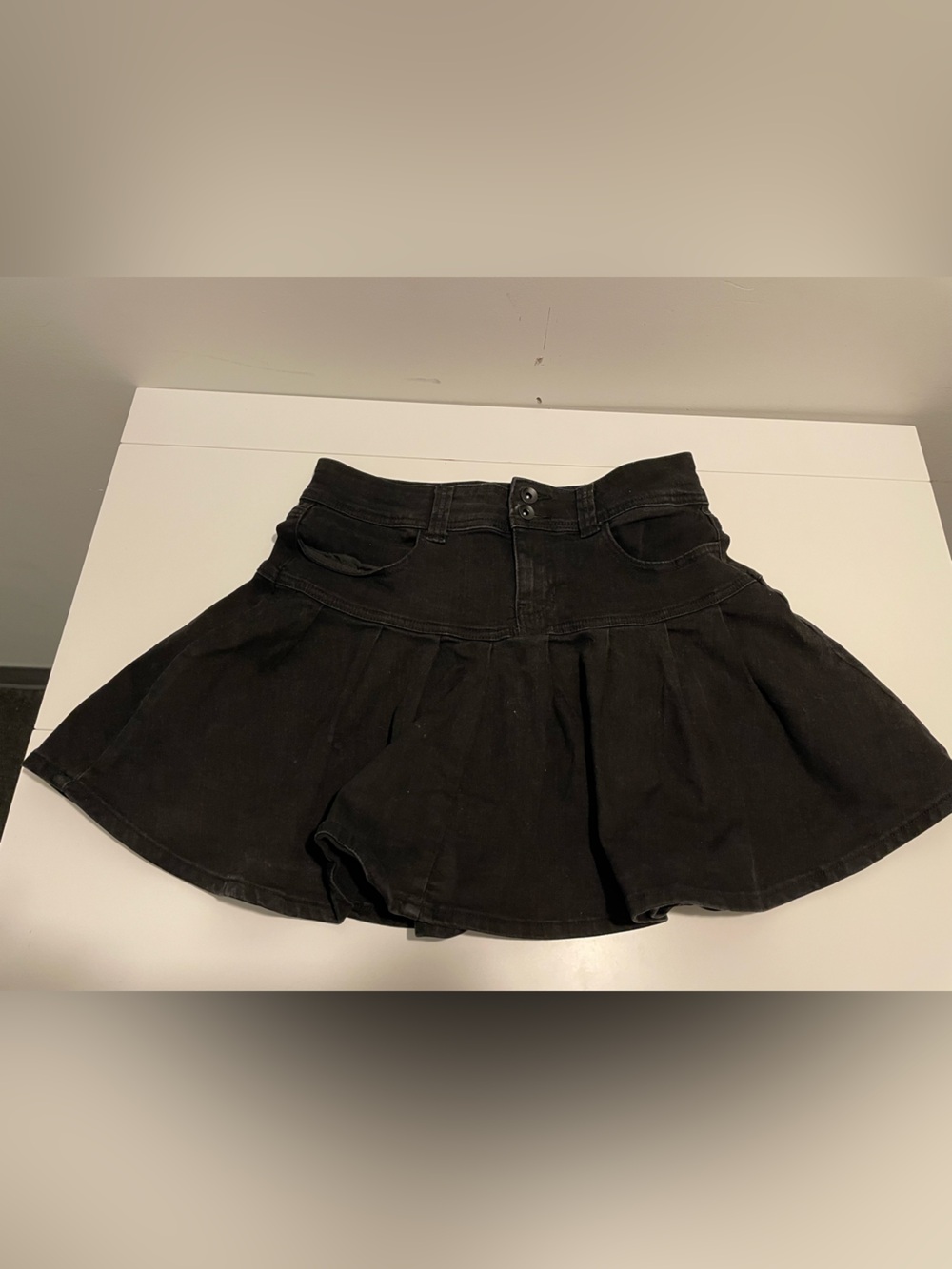Social Collision Brand Junior's size Medium Black Ruffled Mini Skirt Goth